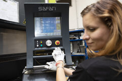 HOBIS office furniture – Quality, Ergonomics and Functionality