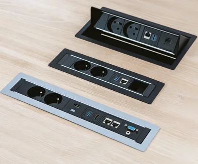 Konfigurovatelný přípojný panel Konfigurovatelný přípojný panel